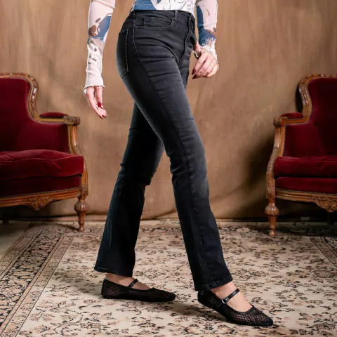 Denim Mom Fit Girona Saltan Pepa Jeans