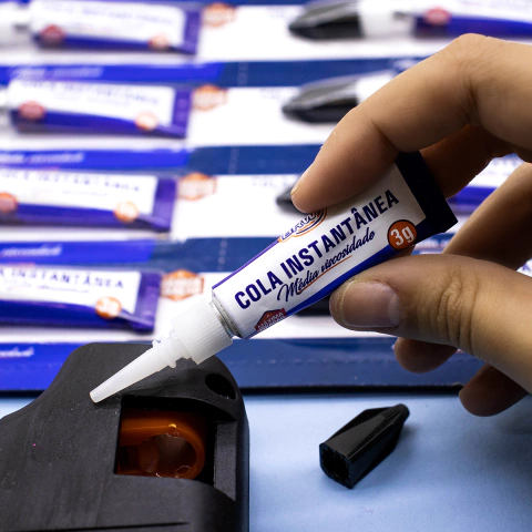 Cola Instantánea 3 Gr BRW