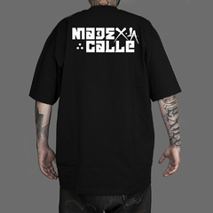 REMERA MADE POR LA CALLE BASICA NEGRA YONERONE
