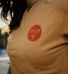 REMERA SULLEN CLOTHING MANUFACTORY PREMIUM TEE - Travel Store 420