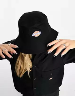 PILUSO DICKIES STAYTON BUCKET HAT BLACK en internet