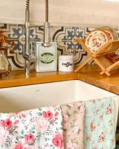 sobre manteles/paños de tela importada shabby chic style - comprar online