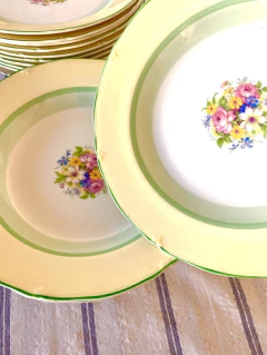 Set de Guisera y 5 platos hondos #england