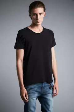 REMERA BASICA F02 [HERENCIA]
