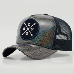 Boné ChoraBoy Aba Curva Trucker - CB OBSIDIAN - Azul Holográfico - REF 61
