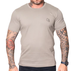 Camiseta Unissex ChoraBoy - Bordado CB Minimalista Cinza - REF 453 - comprar online