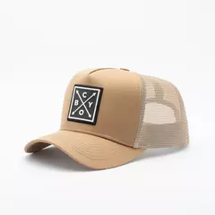 Boné ChoraBoy Aba Curva Trucker - Logo Quadrado - Bege - REF 164