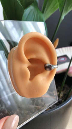 Cuff colita plana con lineas
