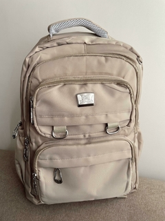 Mochila Tai con cierres estilo gancho - beige en internet