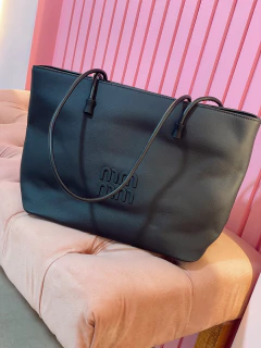 Cartera estilo Tote Mish en internet