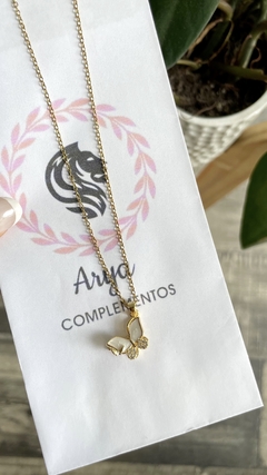 Cadenita anti estrés giratoria- mariposa nacar dorada - comprar online