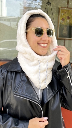 Capucha Felpita regulable - manteca - comprar online