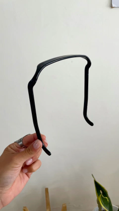 Vincha cuadrada efecto gafas negra - comprar online