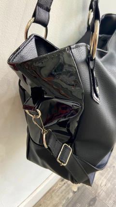 Tote CHAROL - con arandelas y correa desmontable - comprar online