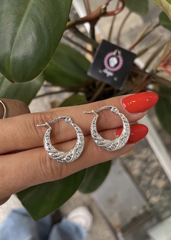 Argollas macizas labradas acero blanco