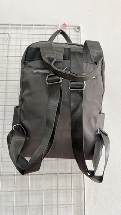 Mochi bolso Lupe impermeable - gris - Arya complementos