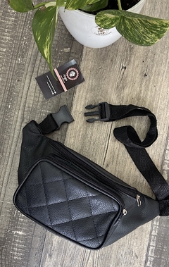 Riño con bolsillo matelaseado (tira fija)