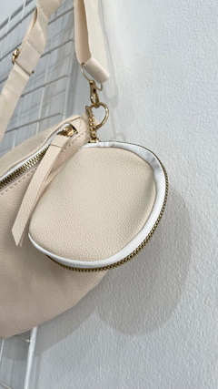 Riño con monedero y detalles dorados - beige - Arya complementos