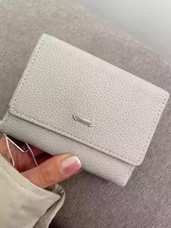 COMBO ESENCIAL RIÑO MULTIBOLSILLO + BILLETERA - Arya complementos