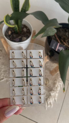 Alfileres strass dorado