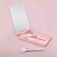 Set de brochas con estuche y espejo led amazon