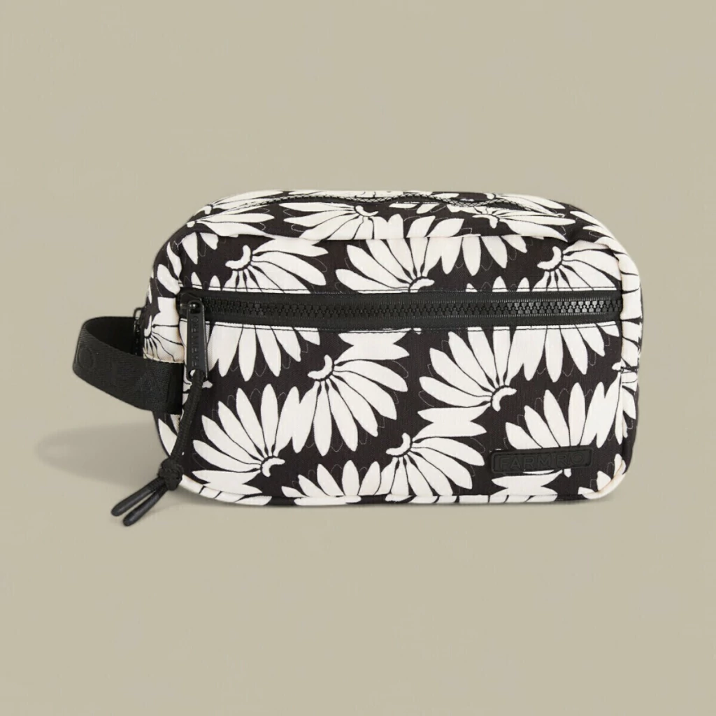 Necessaire Amô Farm Copabanana Branca e Preto Verão 25