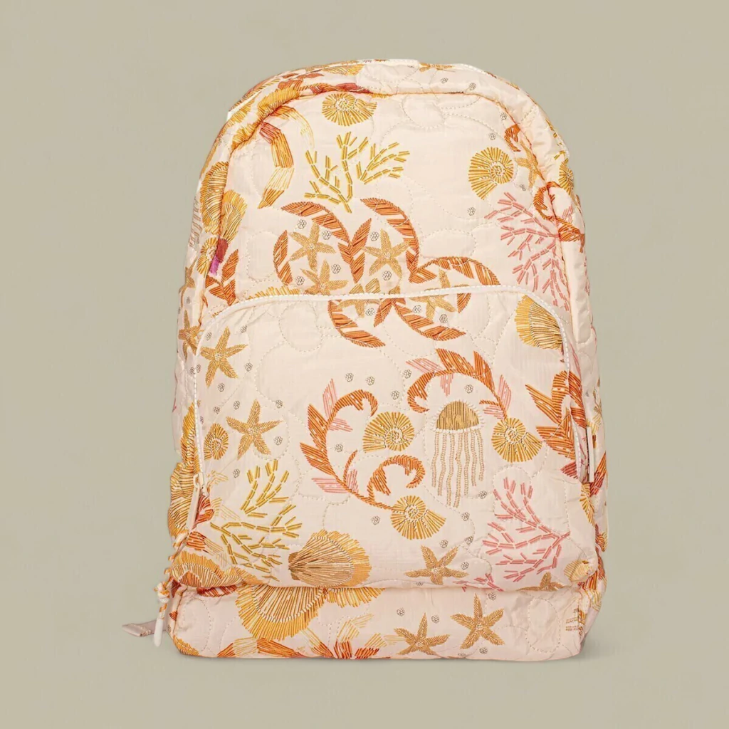 Mochila Farm Xodó Puffer Pé na Areia