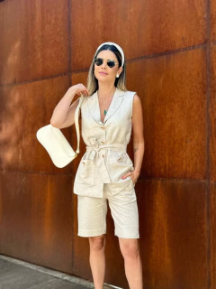 Colete Acinturado Alongado na internet