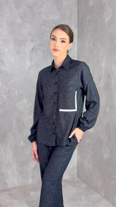 Camisa Detalhe Bolso - comprar online
