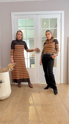 Imagem do Vestido Listrado Gola Alta