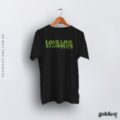 CAMISETA CARAMEL - 5 SECONDS OF SUMMER na internet
