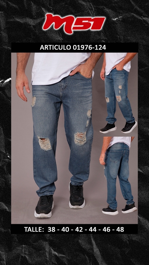 Jeans "Mom" con roturas.