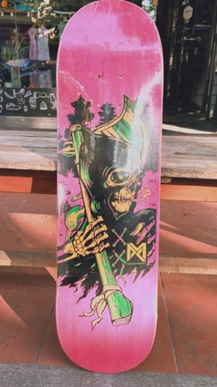 Tabla de skate Guatambú Premium DMC Bufón en internet