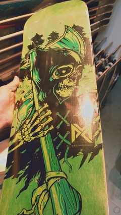 Imagen de Tabla de skate Guatambú Premium DMC Bufón
