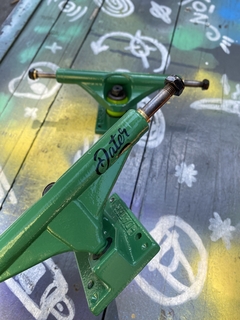 juego de trucks Dater pulidos 149mm high verdes hollow en internet