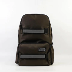Imagen de Mochila con porta skate Loop "Benny"