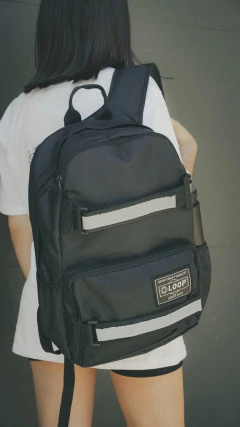 Mochila con porta skate Loop "Benny"