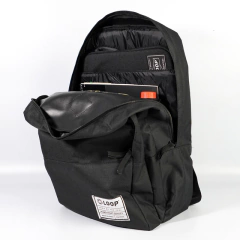 Mochila Loop Oregon negra en internet