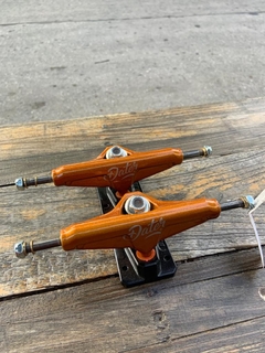 Juego de Trucks Dater 139mm en internet