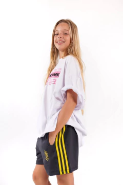 Short Over Gris tiras amarillo