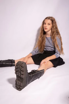 Falda Preppy Negra Talle XS - comprar online