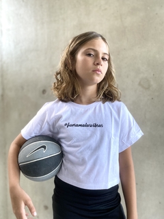 CropTop #Fueramalasvibras Blanco talle 4