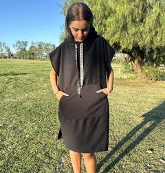 Poncho surf Negro Talle S en internet