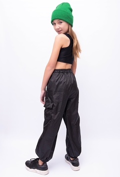 Pantalón PARACHUTE NEGRO Talle 8 SIN CAMBIO en internet