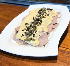 Vitel Toné en internet