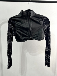 top eco cuero y encaje