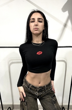 Polera crop kiss