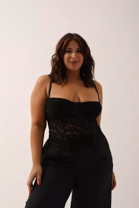 Top Alison negro