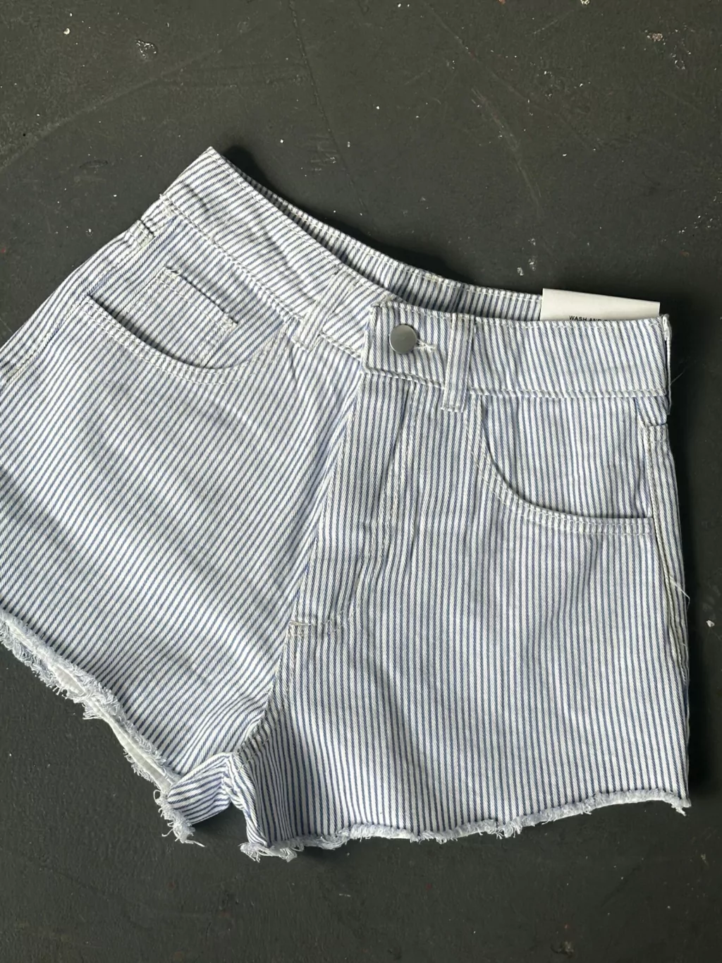 Short rayado