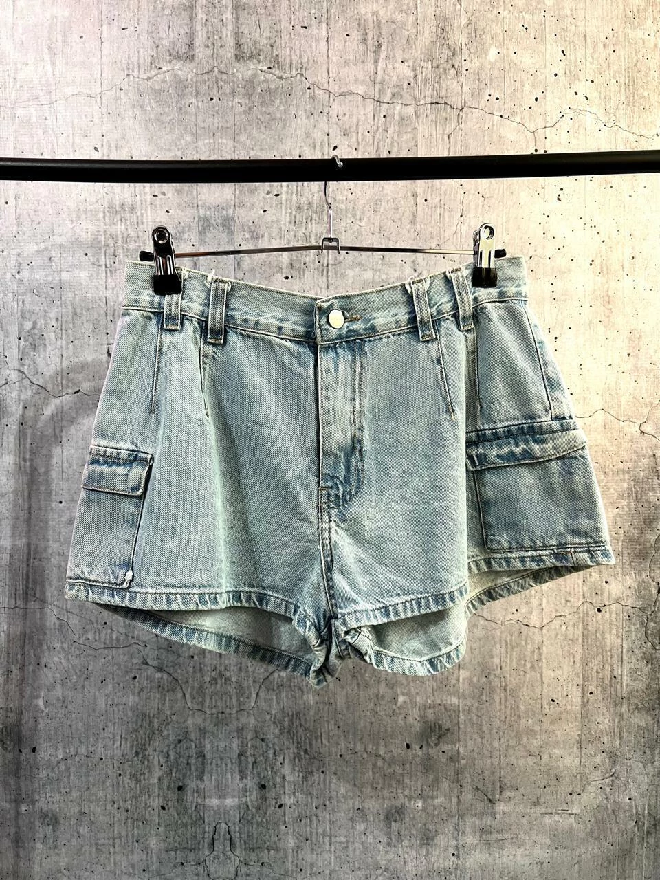 Short cargo